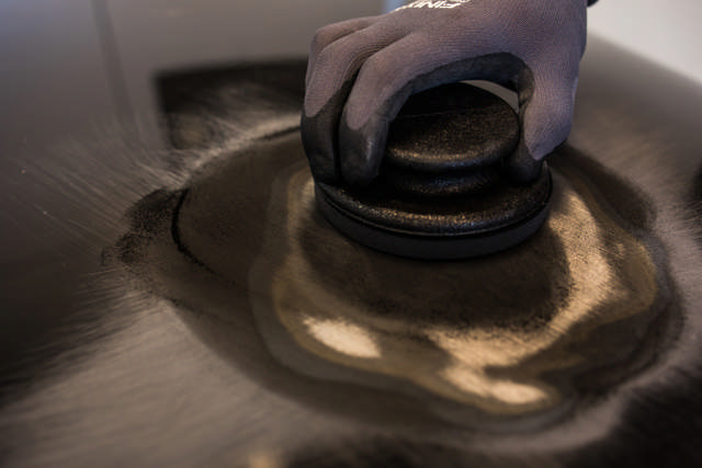 Poudre de contrôle avec applicateur noir - 150gr