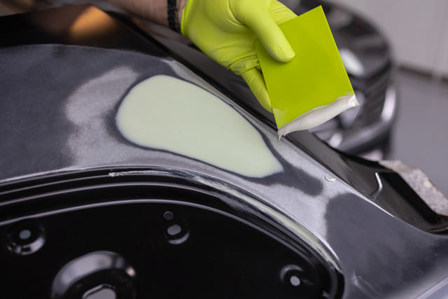 GAP 25 - Selbstnivellierender Spachtel  – 1kg + Härter