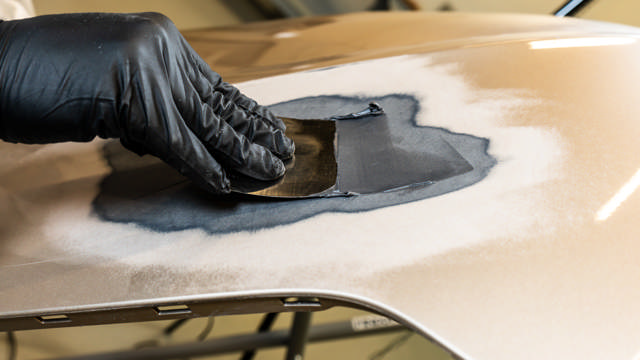 GAP 70 - Plastfill-Polyesterspachtel für Kunststoff- 1 kg + Härter