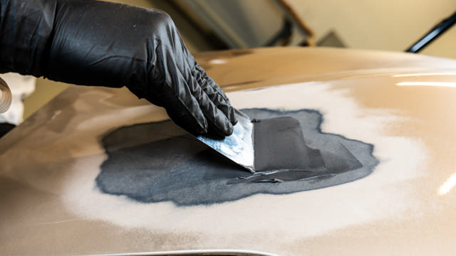 GAP 70 - Plastfill-Polyesterspachtel für Kunststoff- 1 kg + Härter