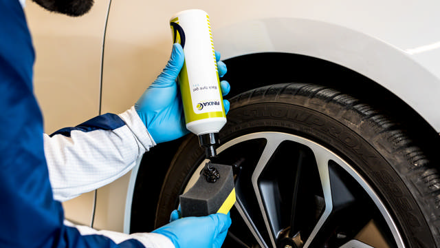 BTG 05 - Reifen-Gel schwarz 0.5l