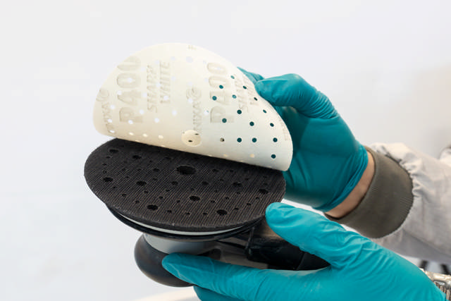 SAM 75M - Plateau de ponçage medium -75 trous - Ø150mm pour SharpWhite