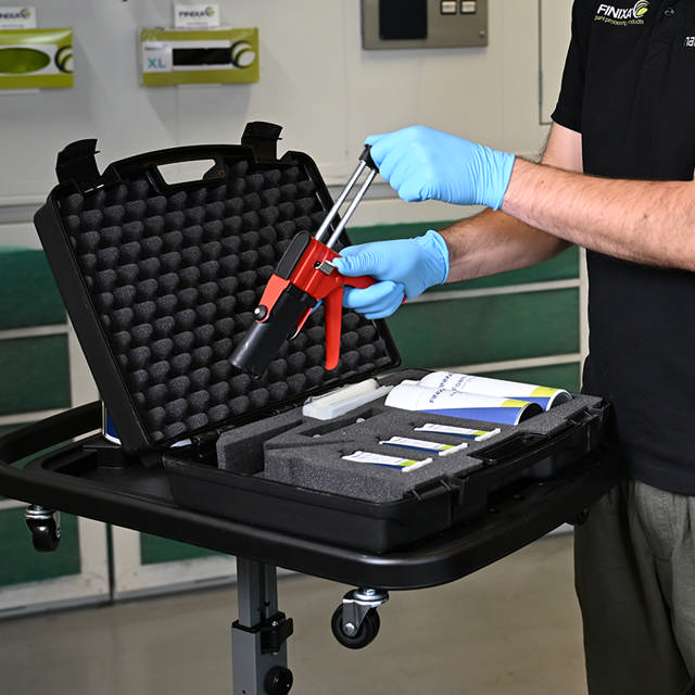 PLI 20 - Kunststoffreparation Satz - Mikroemission